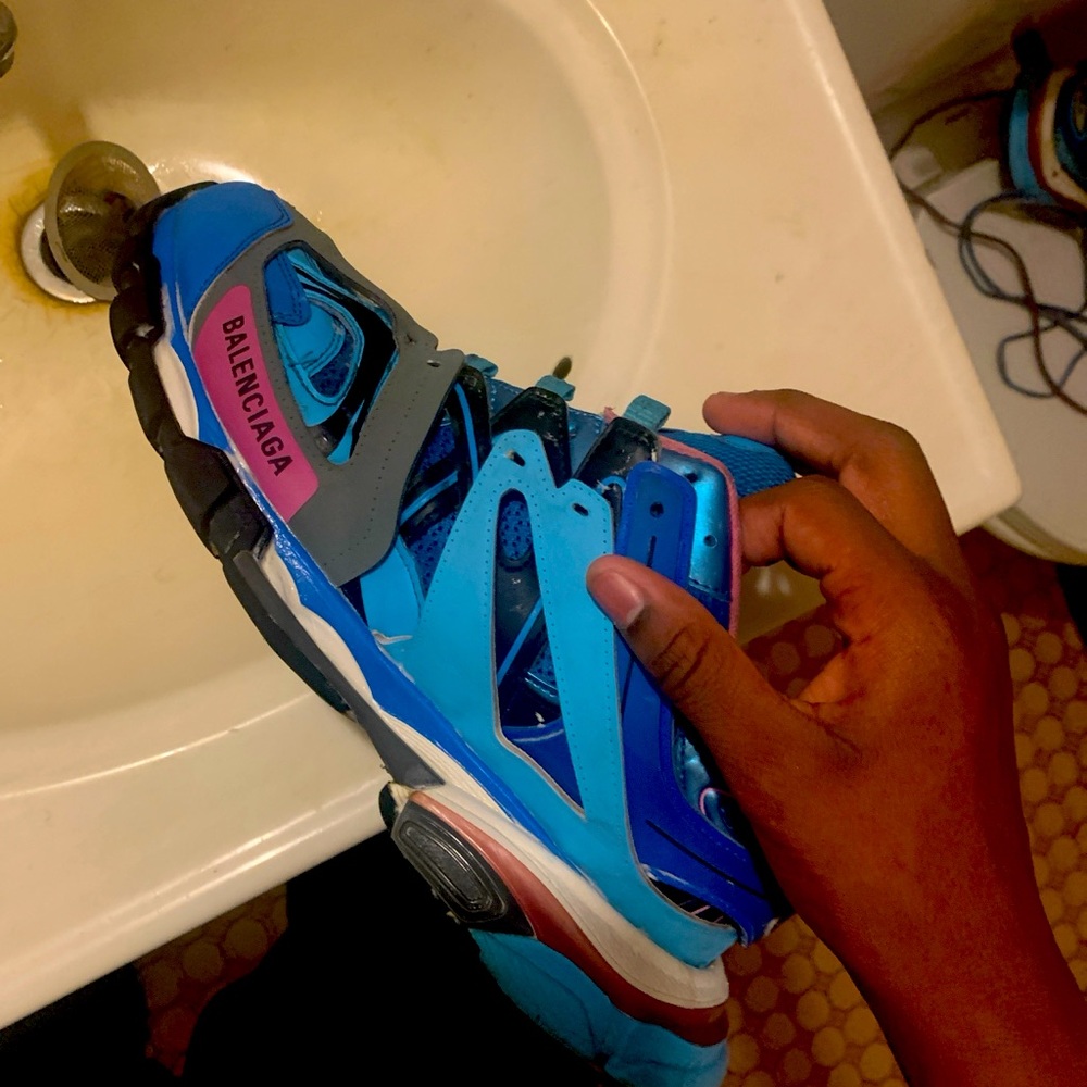 Sz 12 balenciage track my lowest ill go is 360 but best   Price wins